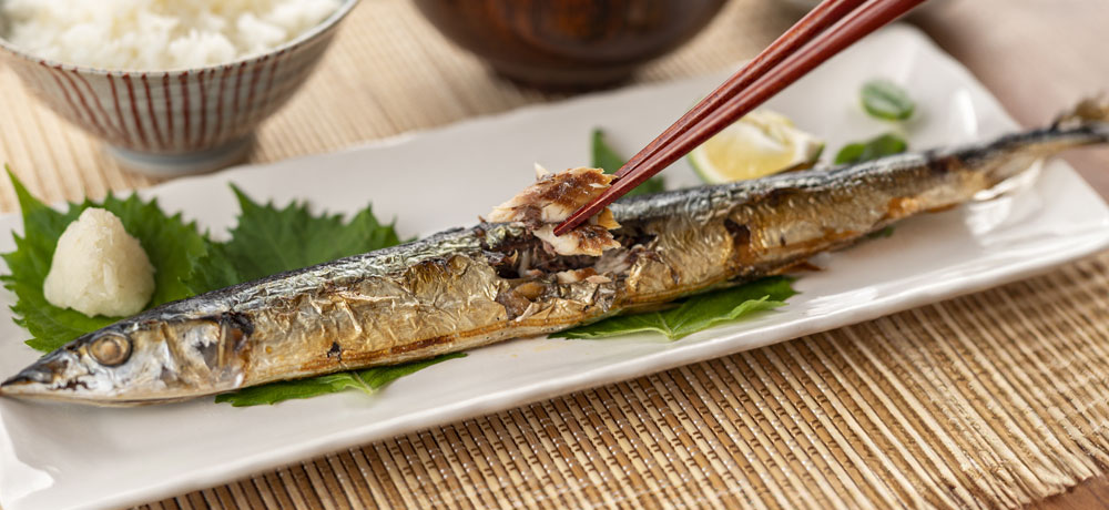 秋刀魚のはらわたは食べられる？