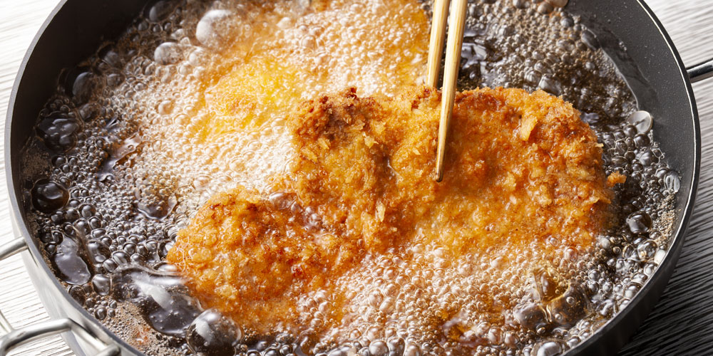 揚げ物に向いているのはどっち？