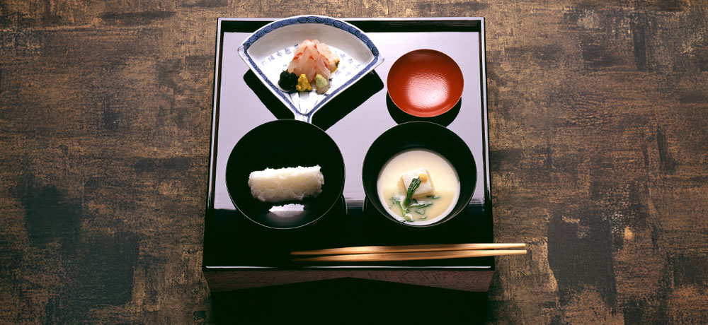懐石料理とは何か｜茶事から生まれた料理