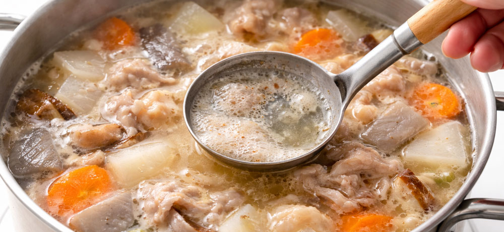 アクや脂を抑える工夫