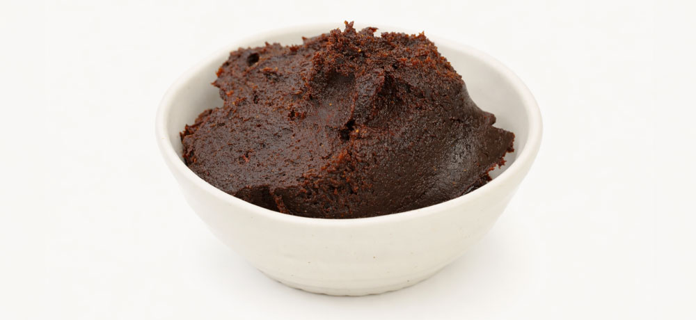 赤だし（赤だし味噌）特有の渋みと苦み